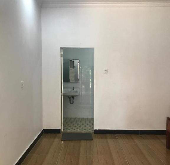 Panzió Gili Lampu Guest House