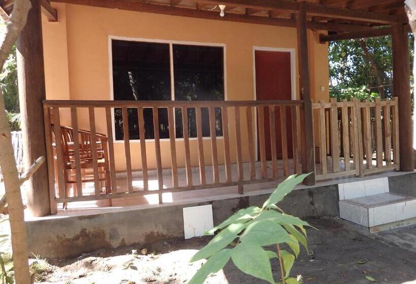 Panzió Gili Lampu Guest House