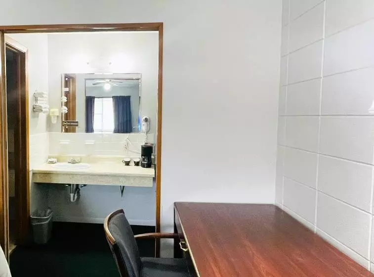 The Madison Inn Motel