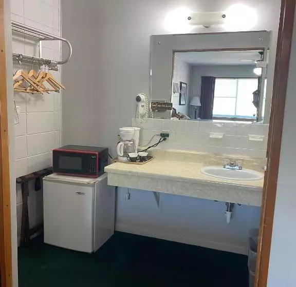 The Madison Inn Motel