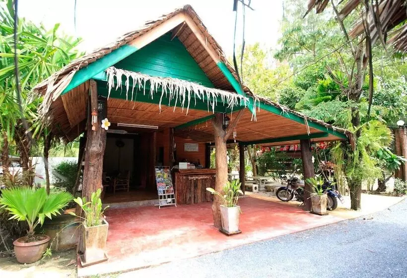 فندق Baan Po Ngam Resort