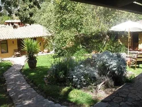 هتل Las Chullpas Eco Lodge