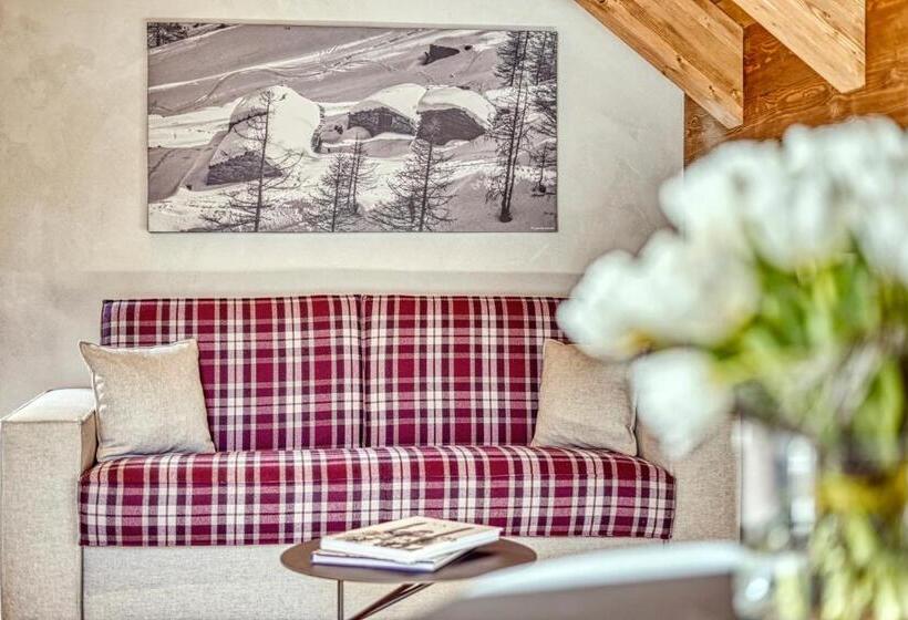 فندق Sant Orso  Mountain Lodge & Spa