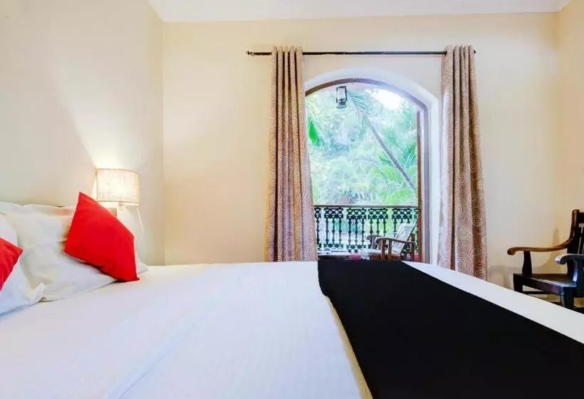 هتل Sea Breeze Beach, Calangute, Goa