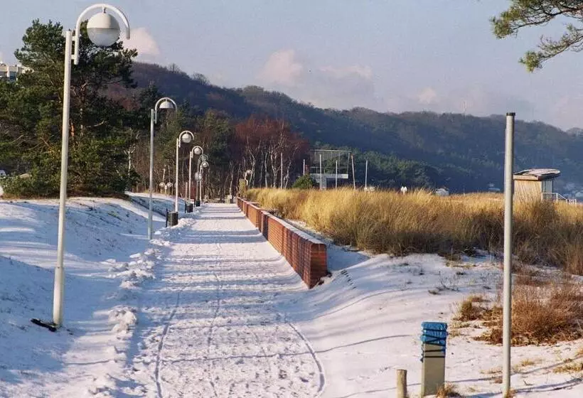 酒店 Strandpavillon