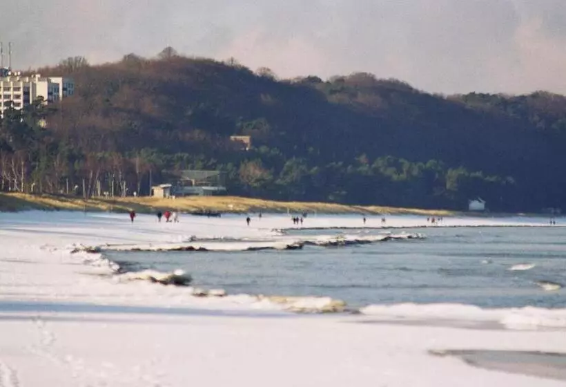 酒店 Strandpavillon