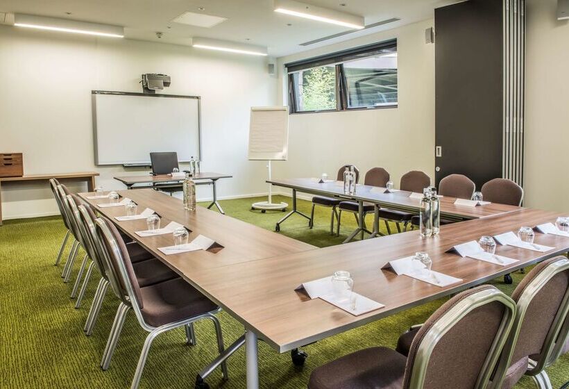 The Orchard Hotel & Restaurant