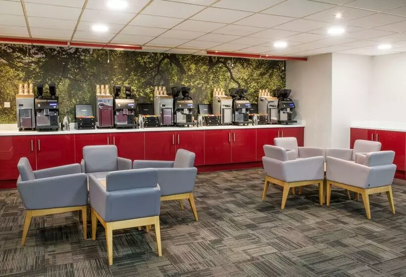 The Orchard Hotel & Restaurant