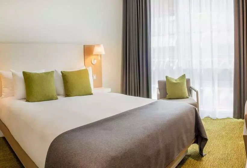 The Orchard Hotel & Restaurant