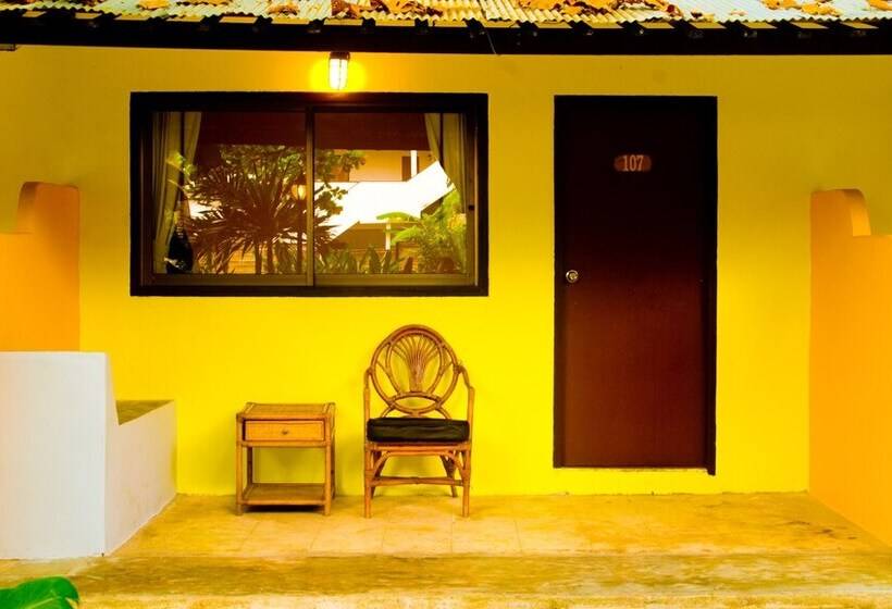 בית מלון כפרי Wimaan Buri Resort