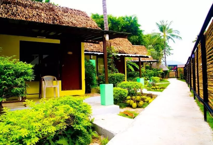 Hotelli Wimaan Buri Resort