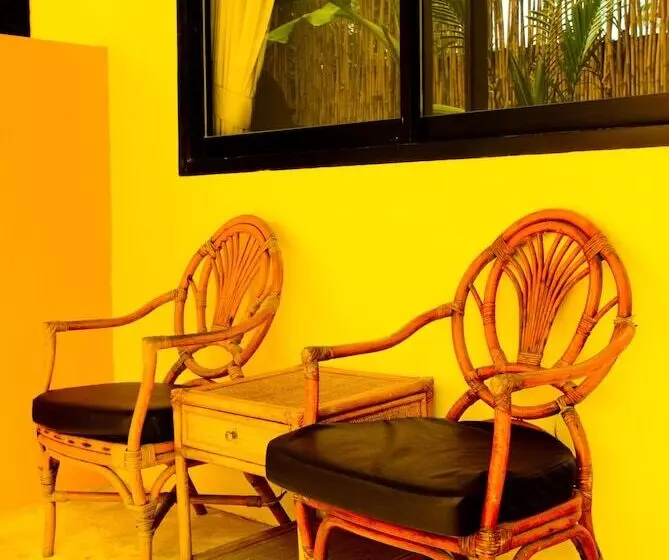 Hotelli Wimaan Buri Resort