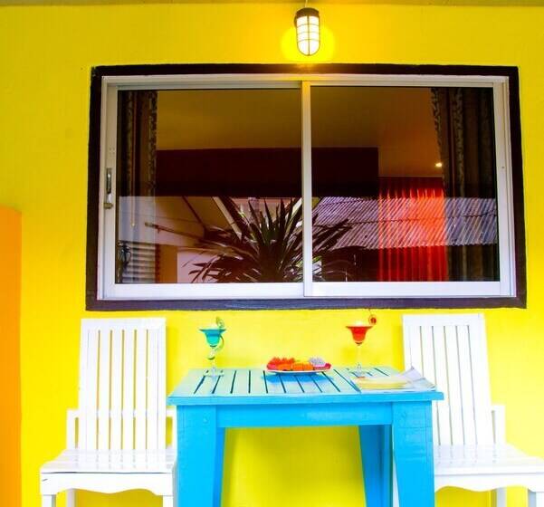 בית מלון כפרי Wimaan Buri Resort