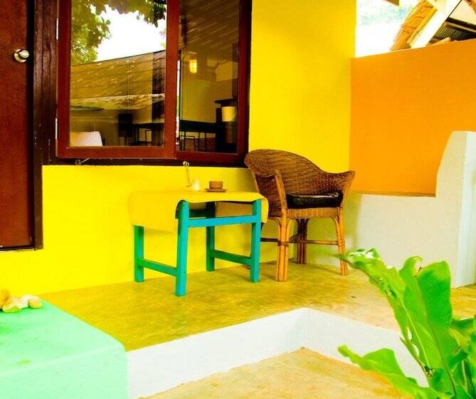 בית מלון כפרי Wimaan Buri Resort