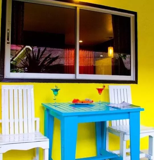 Hotelli Wimaan Buri Resort