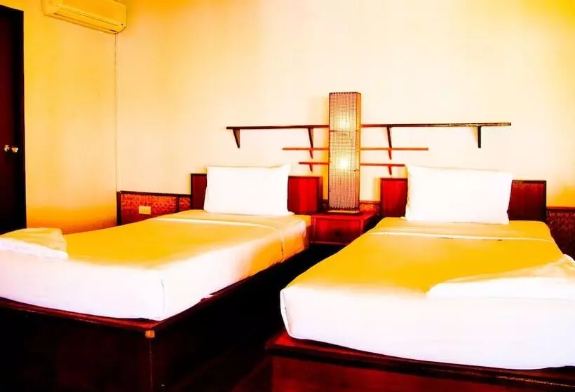 Hotelli Wimaan Buri Resort