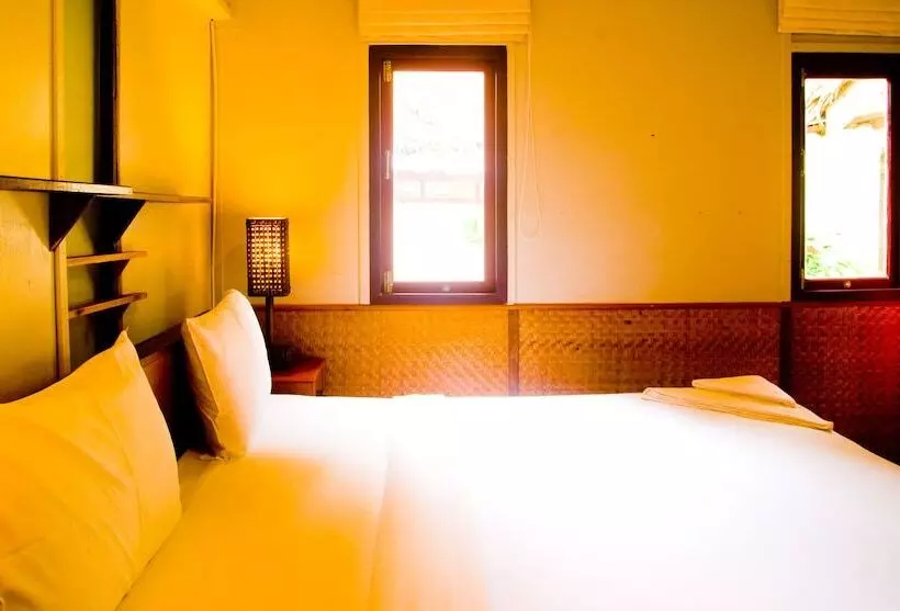 Hotelli Wimaan Buri Resort