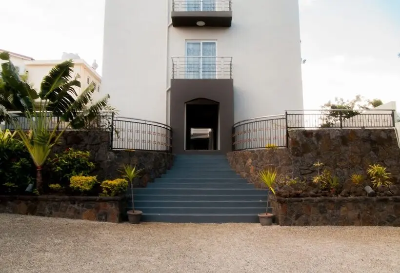 Mo Residence