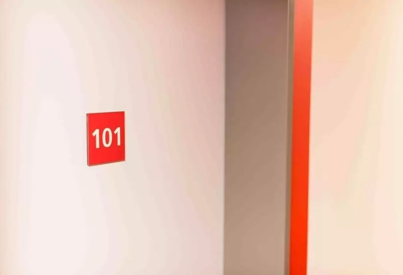 Мотель Serways Hotel Feucht Ost