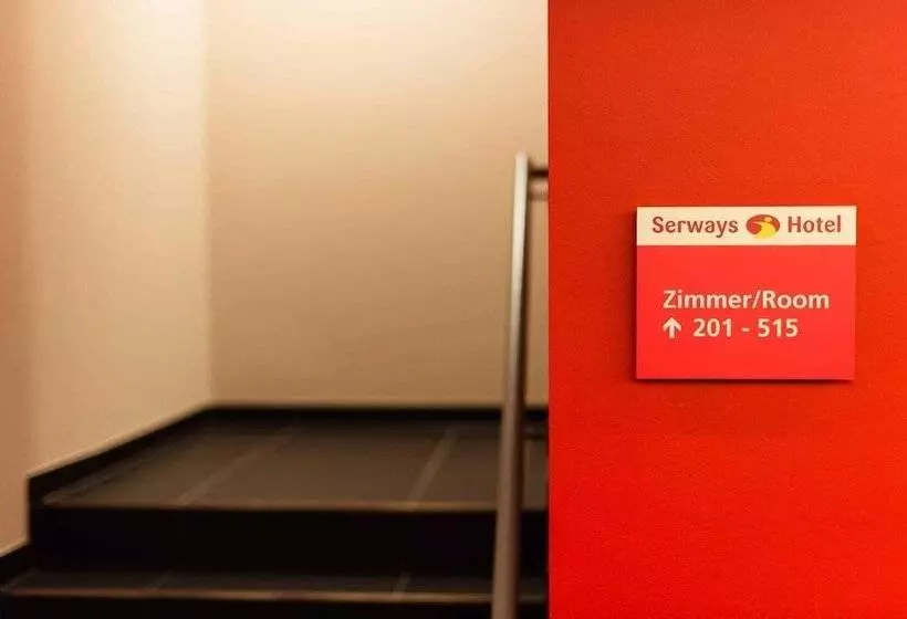 Мотель Serways Hotel Feucht Ost