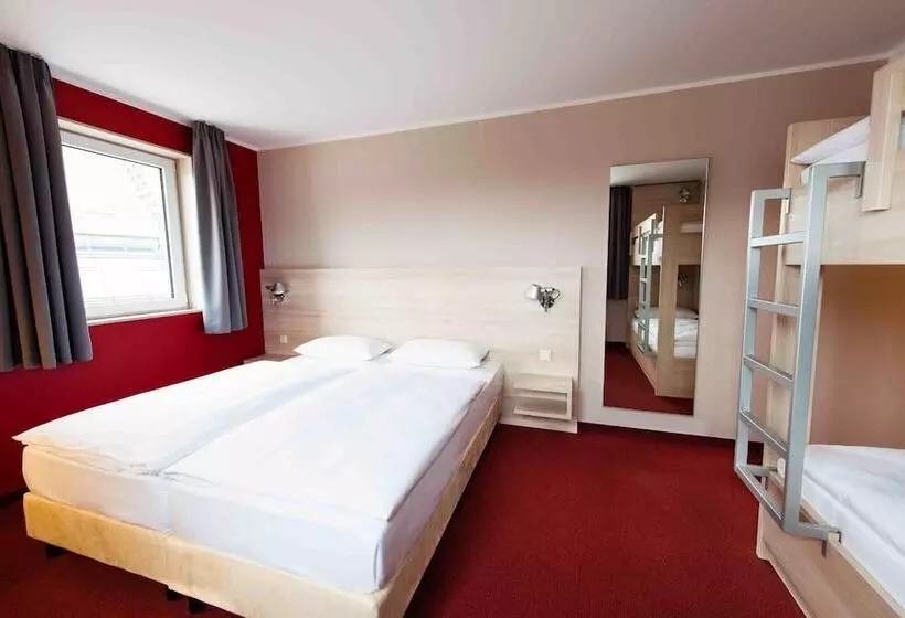 Мотель Serways Hotel Feucht Ost