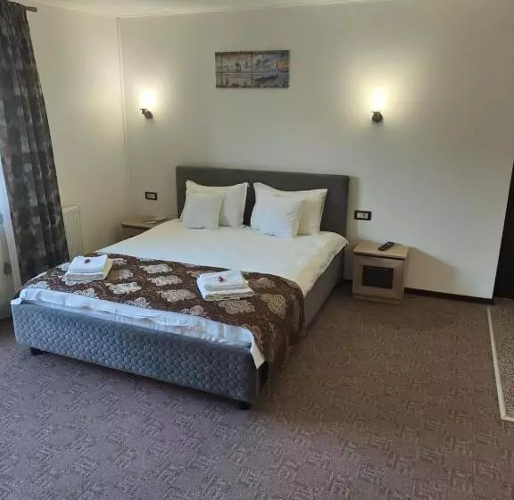 Majatalo Casa De La Nuc