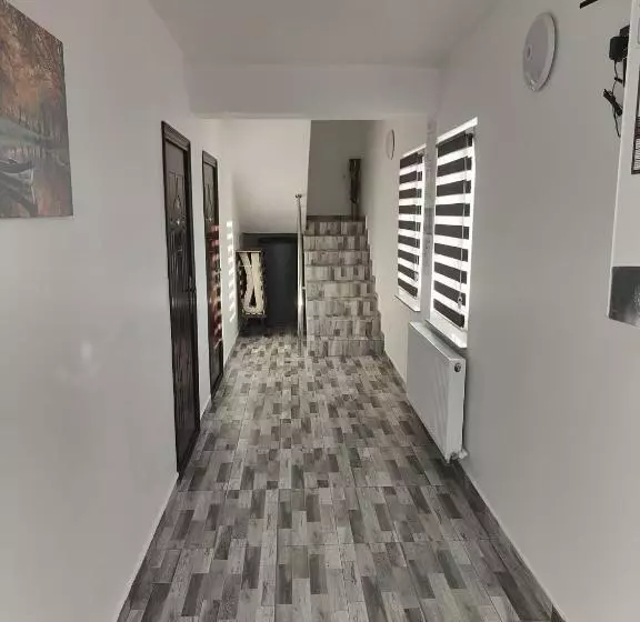 Majatalo Casa De La Nuc