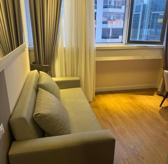 Hotel Alliance Palace Batumi By Marriott