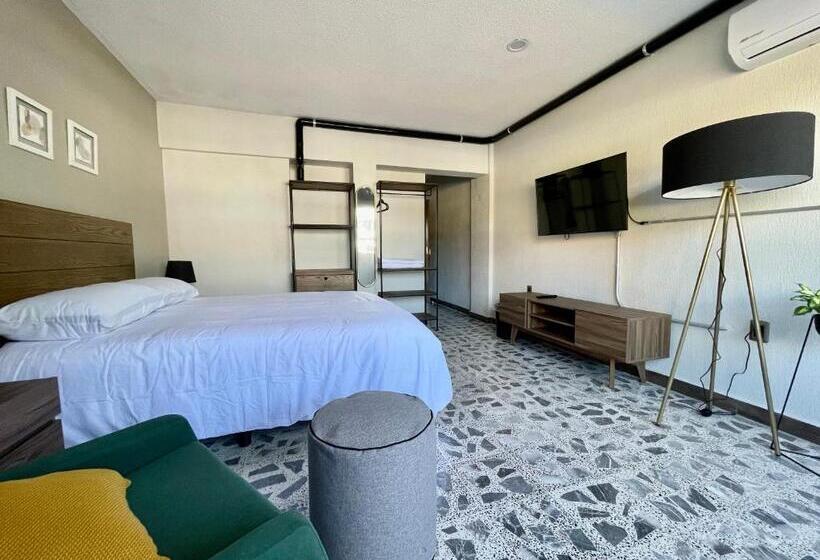 Otel Estacion Alameda Downtown