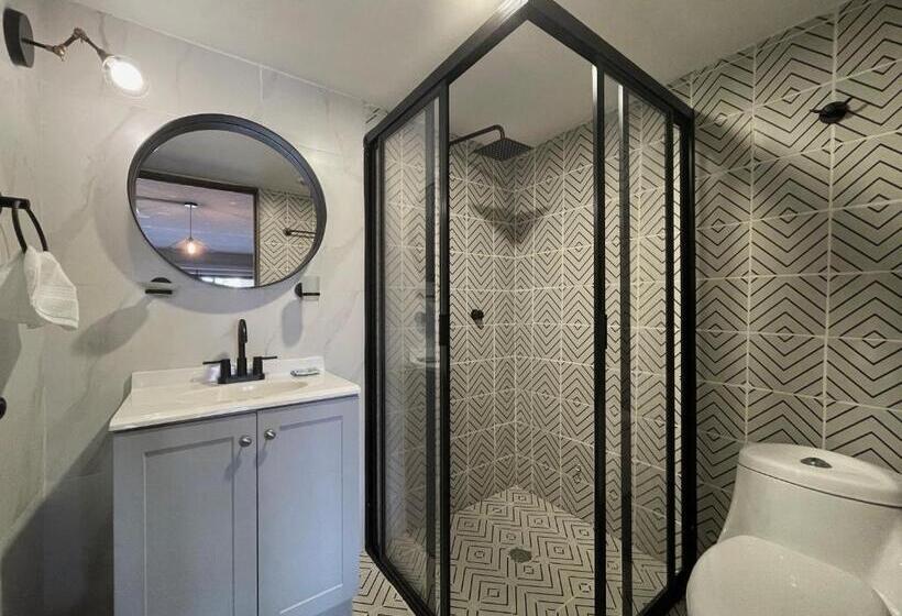 Otel Estacion Alameda Downtown