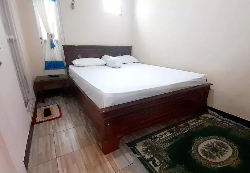 Hotelli Shinta Syariah Homestay Dieng Redpartner