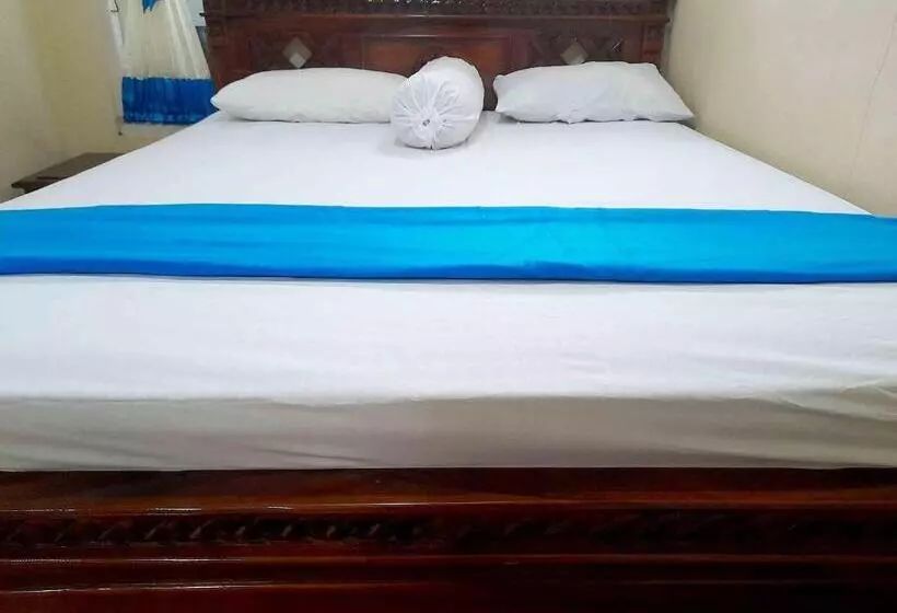 Hotelli Shinta Syariah Homestay Dieng Redpartner