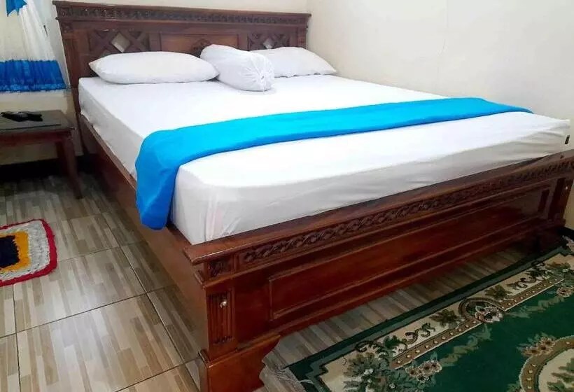 Hotelli Shinta Syariah Homestay Dieng Redpartner