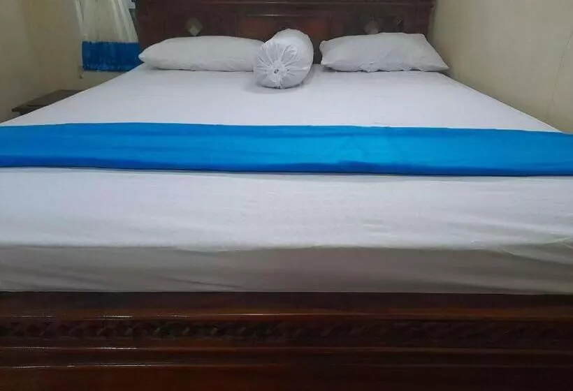 Hotelli Shinta Syariah Homestay Dieng Redpartner