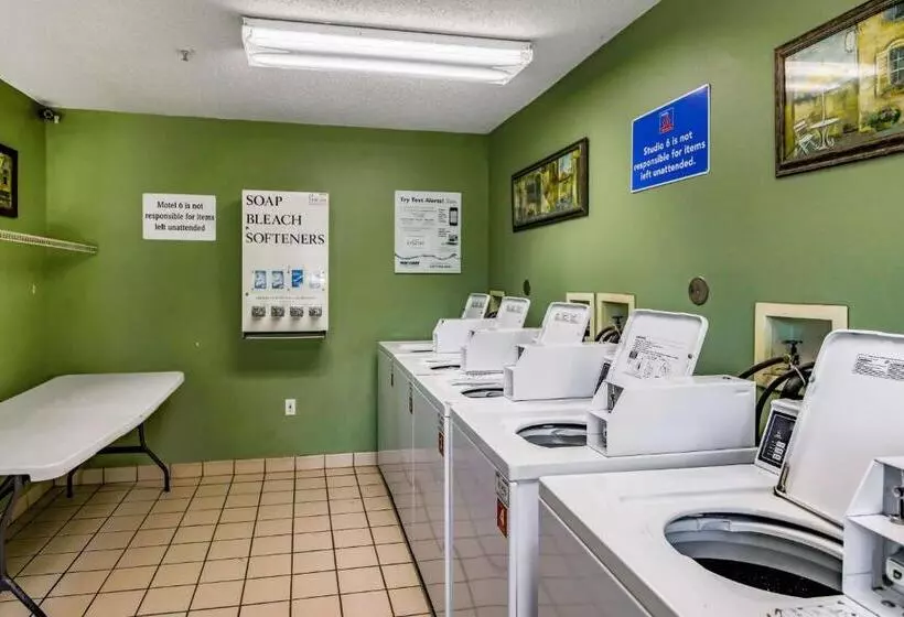 هتل Studio 6 Greensboro Nc I40