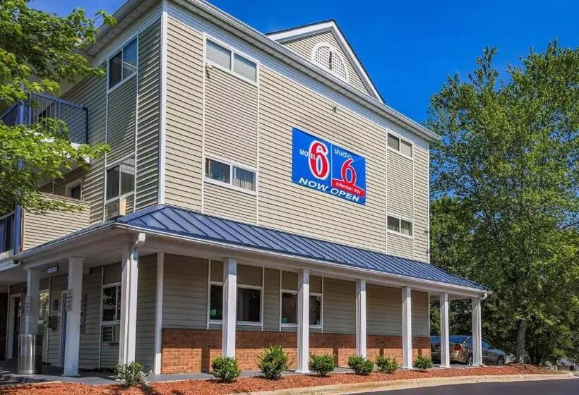 هتل Studio 6 Greensboro Nc I40