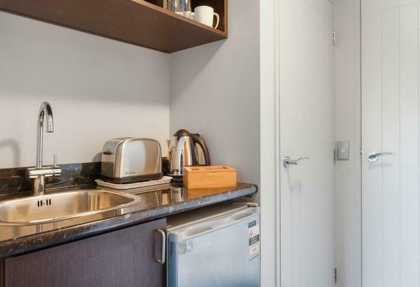 پانسیون Alpine Lakeside Studio