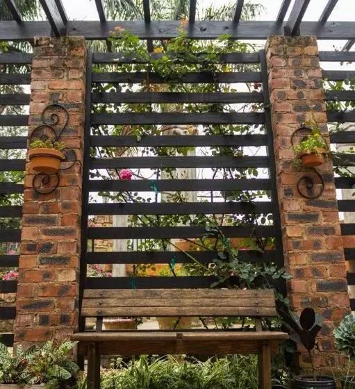 Majatalo La Casa Nostra Villa Rose Garden Bella