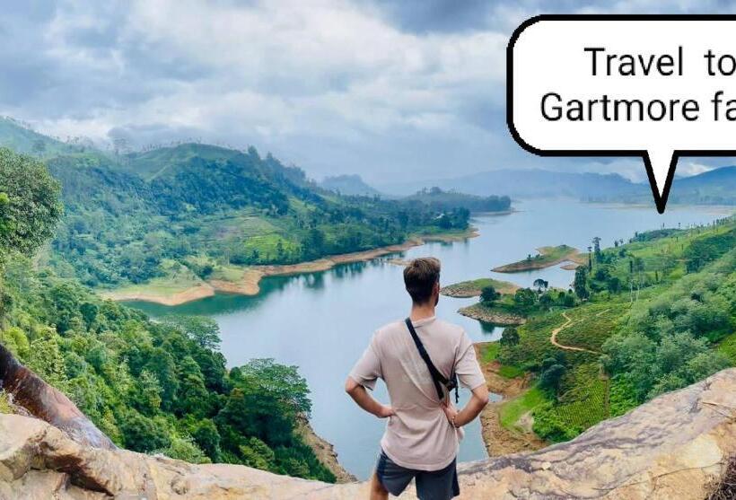 Pensión Riverside Guest House And Travels