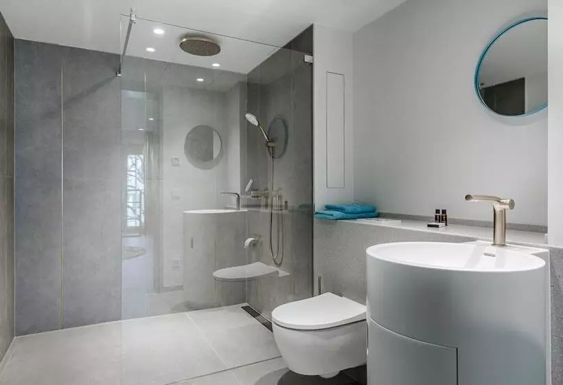 ホテル Brucklyn Suites