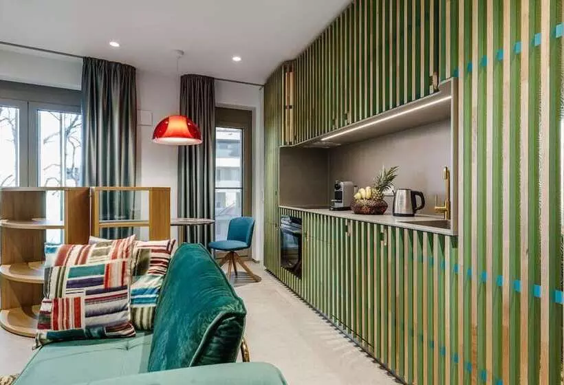 ホテル Brucklyn Suites
