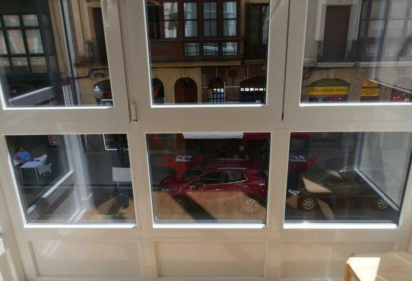 ユースホステル Guitar Rooms