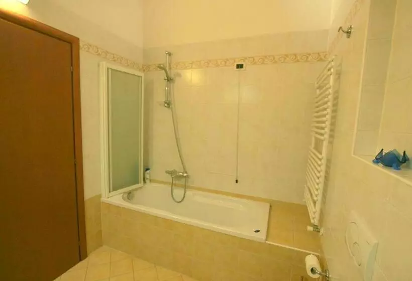 Aamiaismajoitus (B&B) Il Castello