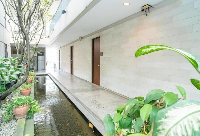 Pensjonat Three J Residence