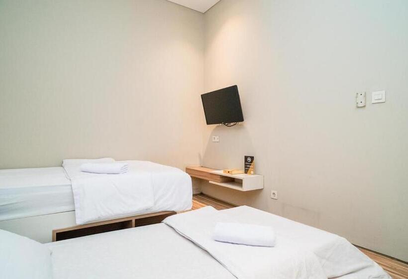 Pensjonat Three J Residence