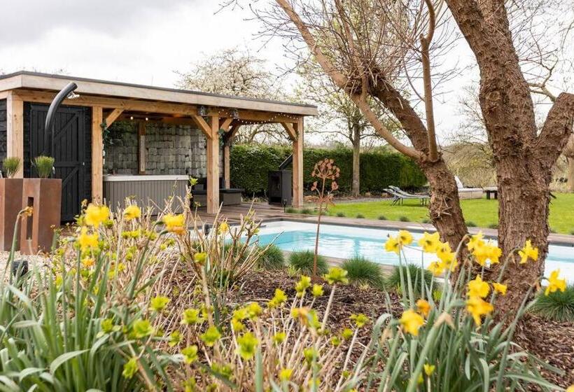 민박 Rue Haute By M&m 4 Sterren Bed En Breakfast Vlakbij Maastricht