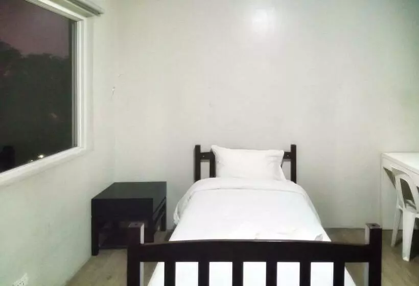 White Knight Hotel Saint Anne