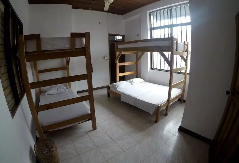 Hostal La Casa Del Kurupira