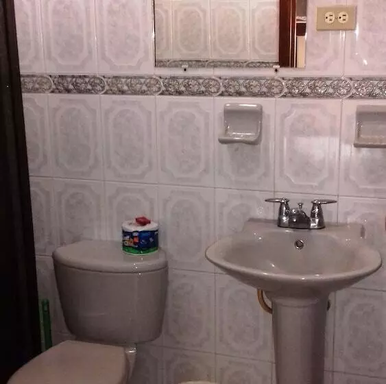 Hostal La Casa Del Kurupira