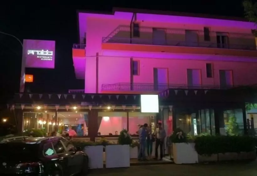 ホテル Albergo Ristorante Protti